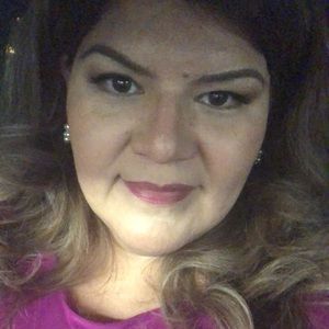 Meet your Posher, Patricia